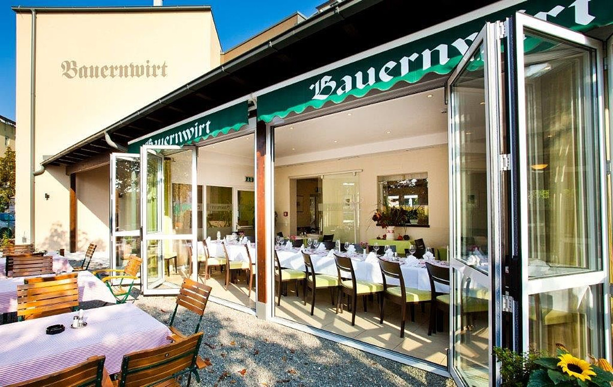Gastgarten und Schank beim Bauernwirt in Graz