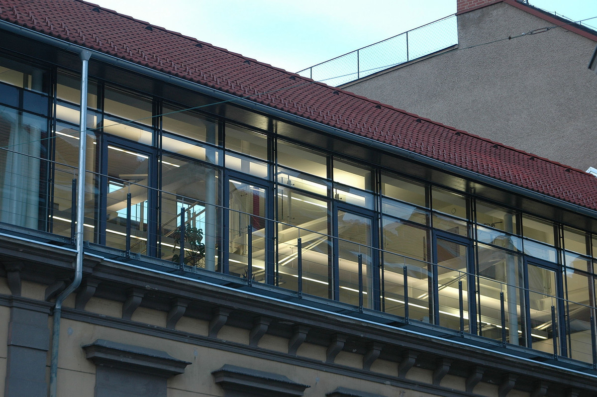 Bürogebäude Giselbrecht mit durchgehender Fensterfront