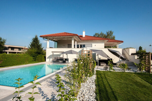 Wohnhaus im toskanischen Stil mit Pool in Leibnitz